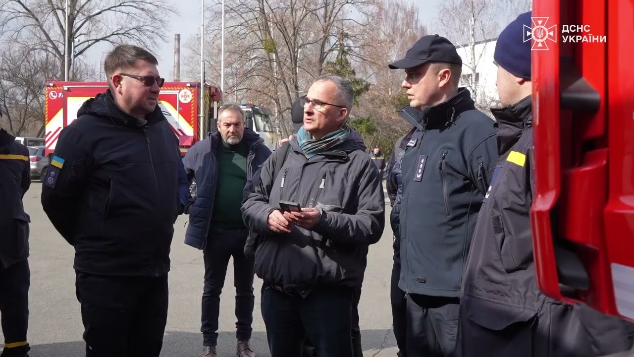 Фото для новини:Голова ДСНС провів зустріч із делегацією Пожежної бригади м. Парижа