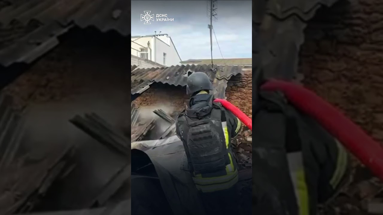 Фото для новини:Херсон: російський дрон атакував приватний будинок