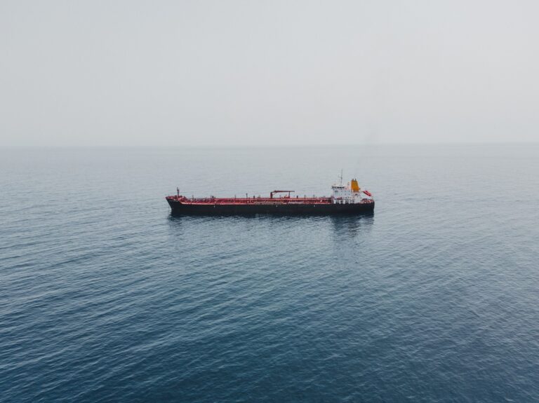 Фото для новини:Філіппіни вперше за п'ять років закупили російську нафту - ЗМІ