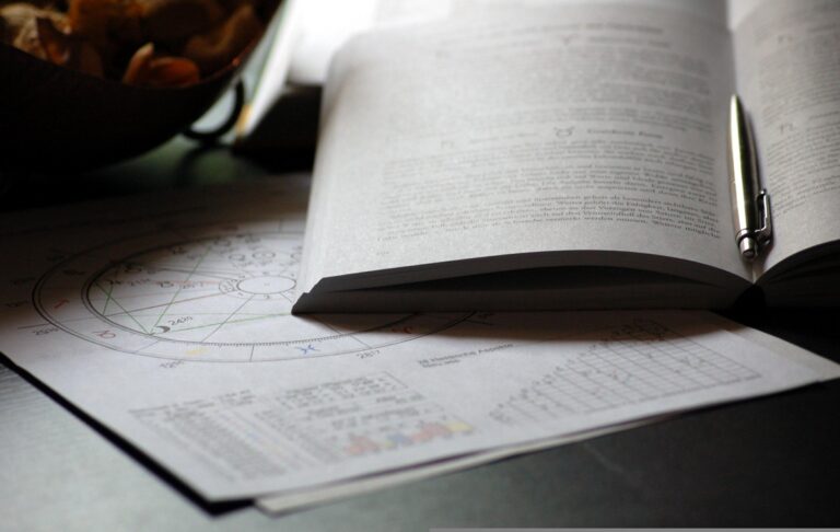 Фото для новини:Гороскоп для всіх знаків Зодіаку на 27 березня 2026 року