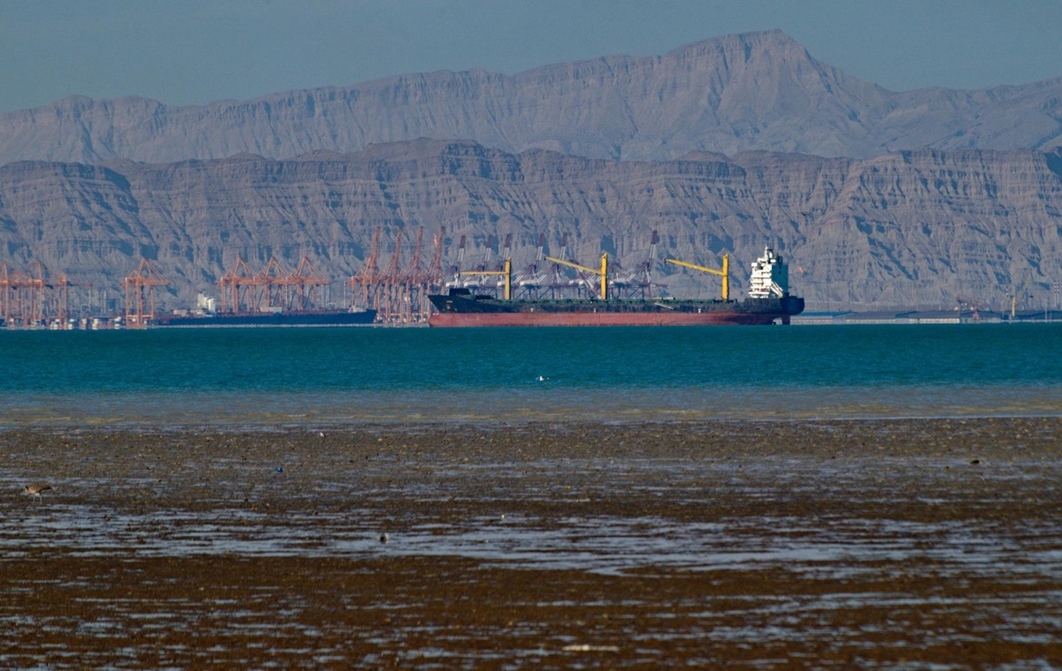 Фото для новини:Індія купила в Ірану нафту після зняття санкцій США - ЗМІ