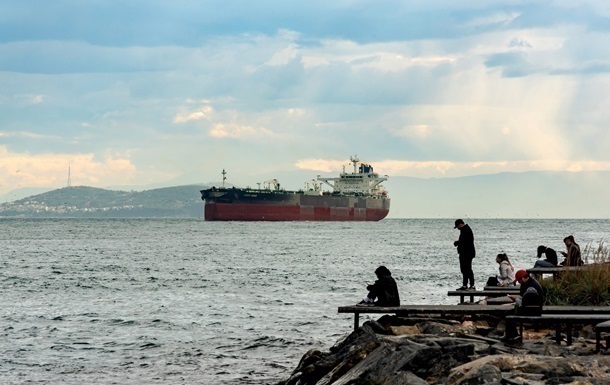 Фото для новини:Індія закупила 60 млн барелів російської нафти на квітень - ЗМІ