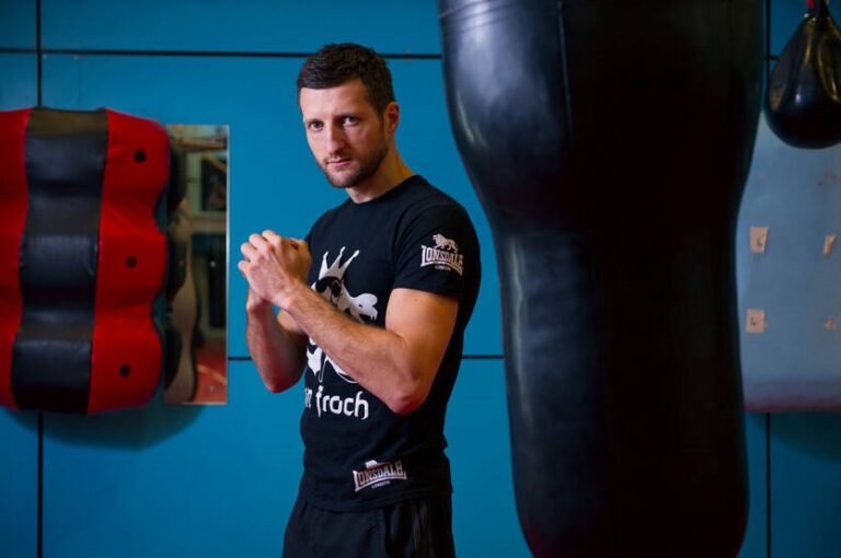 Фото для новини:Карл Фроч висловився про поєдинок Дюбуа - Вордлі