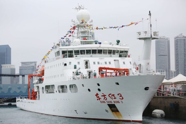 Фото для новини:Китай готується до підводного протистояння зі США