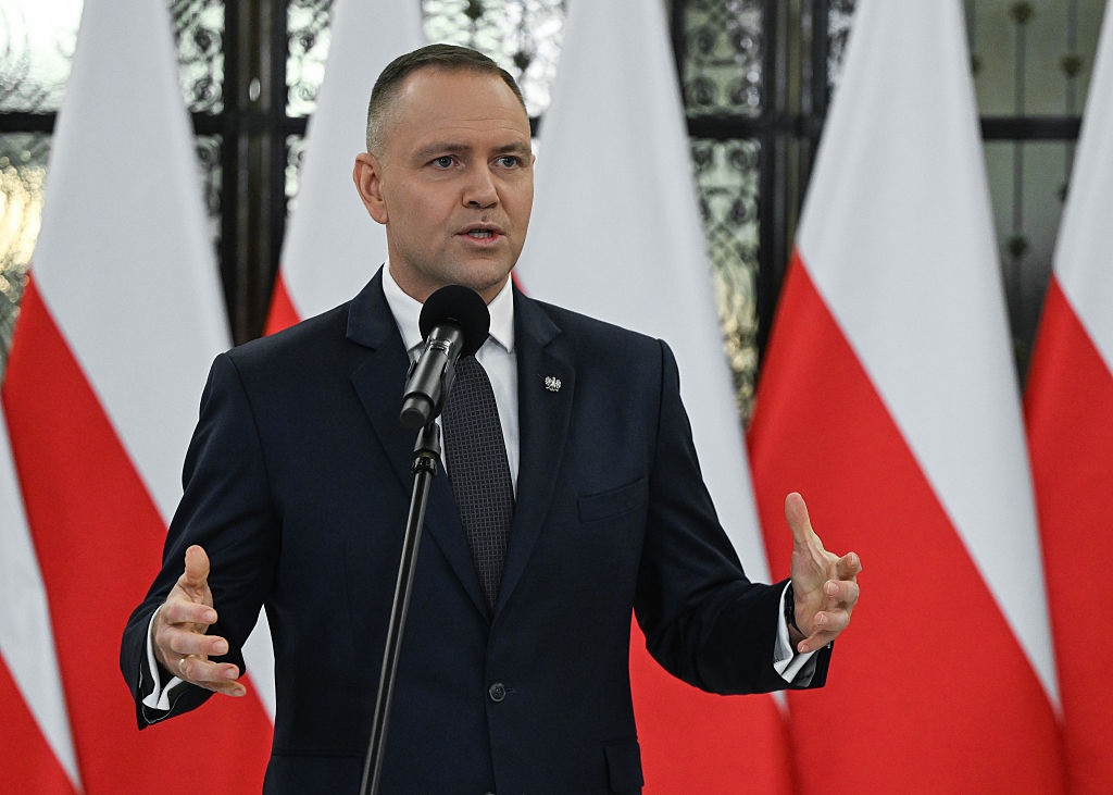 Фото для новини:Польща амністувала добровольців в Україні