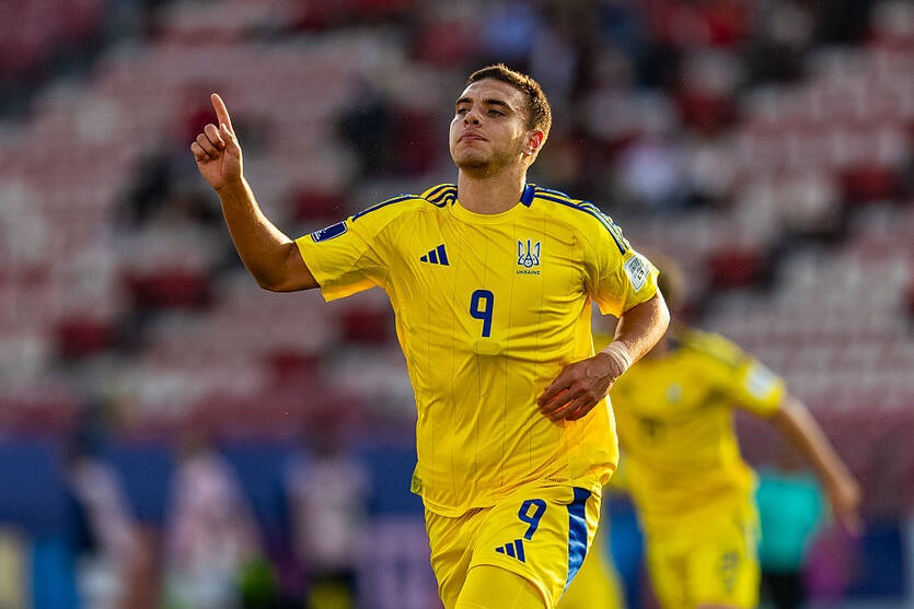 Фото для новини:Пономаренко дебютує голом за першу збірну