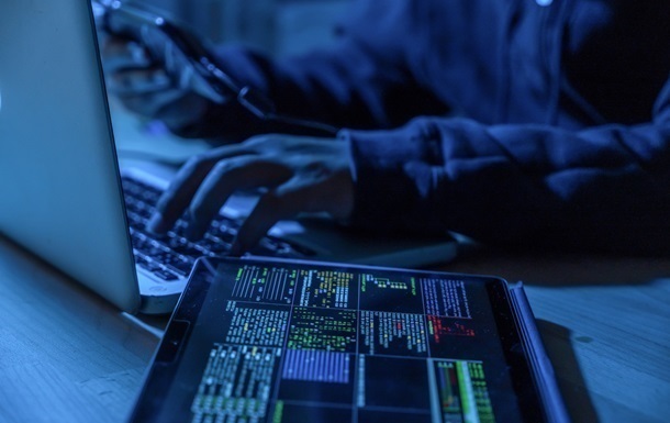 Фото для новини:Пошту директора ФБР зламали іранські хакери, зливши дані за 10 років