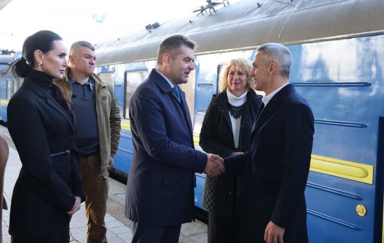 Фото для новини:Прем'єр-міністр Болгарії прибув до Києва