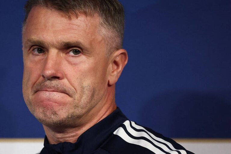 Фото для новини:Ребров розкрив настрій збірної перед матчем з Албанією