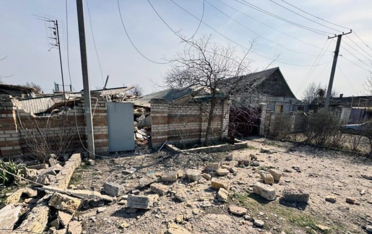 Фото для новини:РФ атакувала 35 населених пунктів Херсонщини: є жертва та поранені