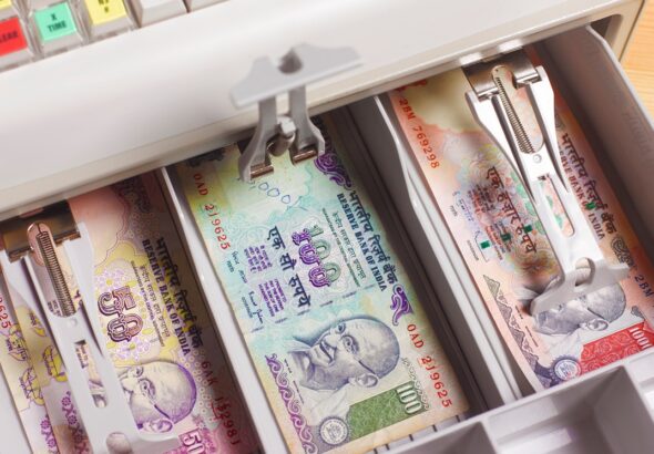 Фото для новини:Росія не може позбутися накопичених в Індії рупій