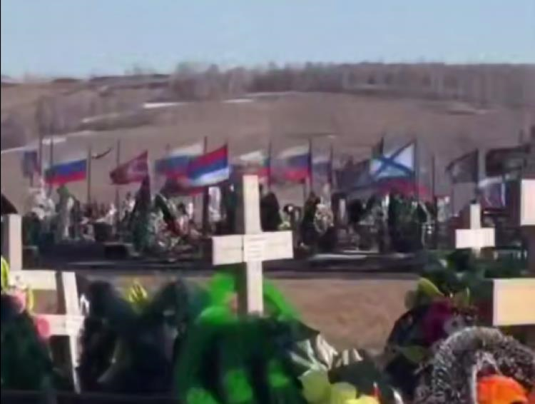 Фото для новини:Росіянина шокували розміри кладовища у Сибіру