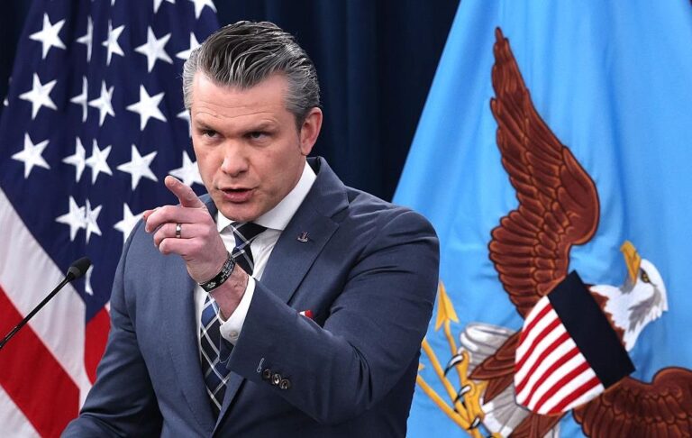 Фото для новини:Шеф Пентагону натякнув, що Україна залишиться без боєприпасів