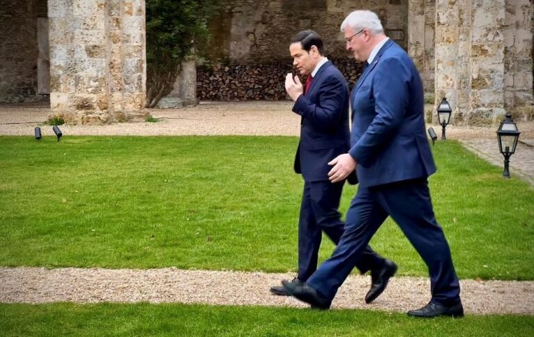 Фото для новини:Сибіга провів зустріч із Рубіо у Франції