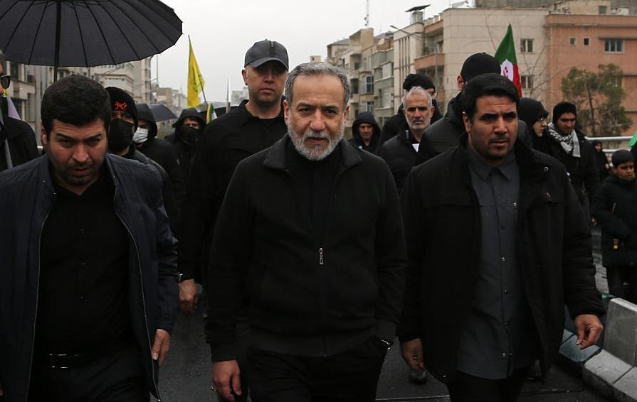 Фото для новини:США тимчасово виключили зі списку цілей двох урядовців Ірану - ЗМІ