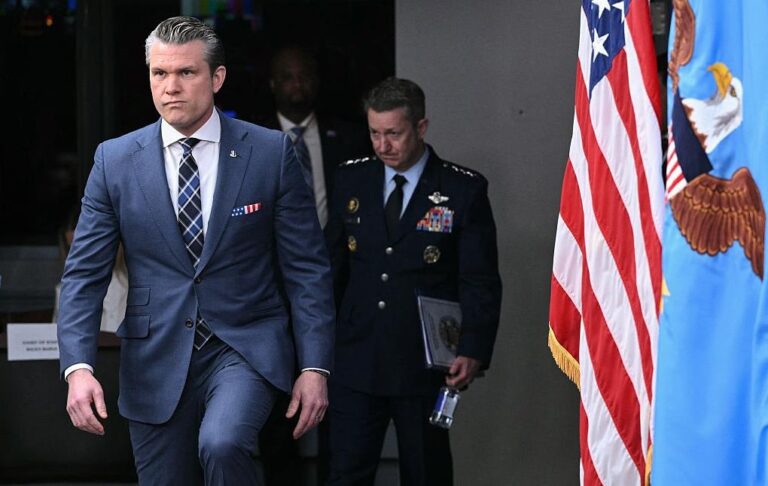 Фото для новини:США засекретили від НАТО розміщення військ - ЗМІ