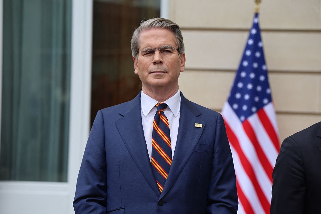 Фото для новини:США заявили про збільшення потоку суден в Ормузькій протоці