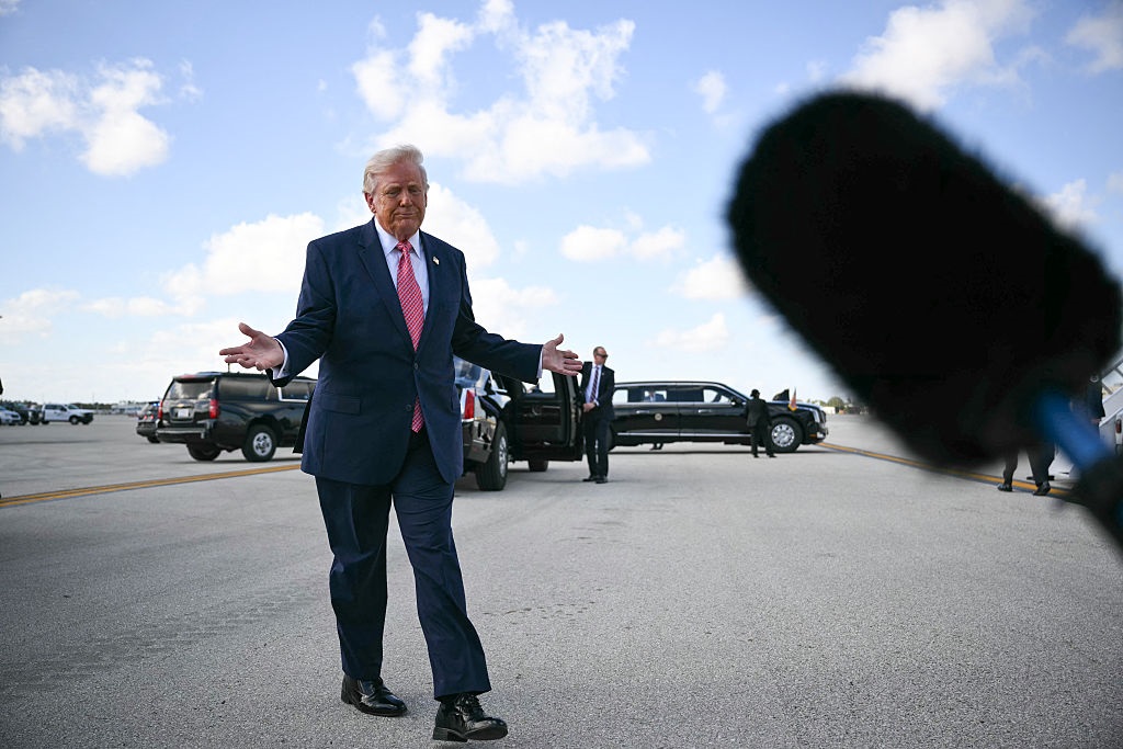 Фото для новини:Тиск на Іран. Скандальна заява Трампа про нафту