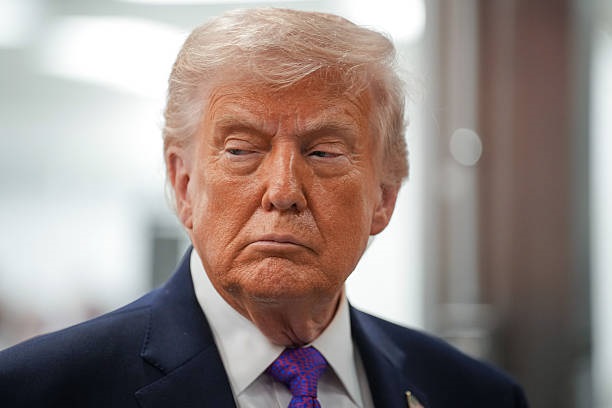 Фото для новини:Трамп: Хочемо домовлятися з Іраном, та нема з ким