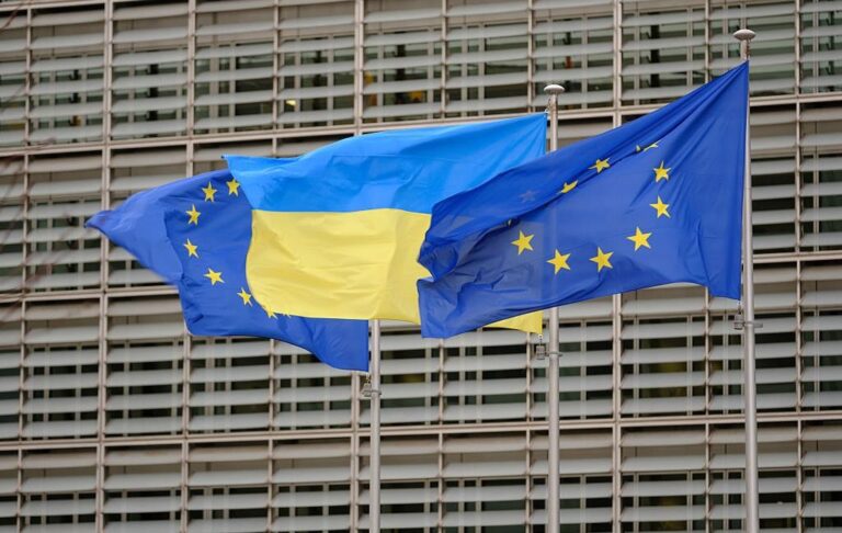 Фото для новини:У ЕС підтримали переговори про членство України
