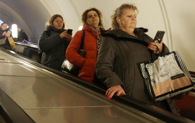 Фото для новини:В Росії підвищують потужність обладнання для блокування інтернету