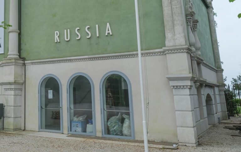Фото для новини:Венеційська бієнале: Участь Росії не порушує санкційний режим