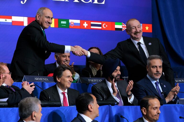 Фото для новини:Вірменія та Азербайджан розширюють торгівлю в обхід РФ