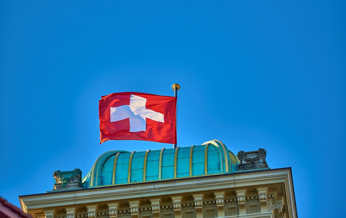 Фото для новини:Війна з Іраном: Швейцарія призупинила експорт зброї в США