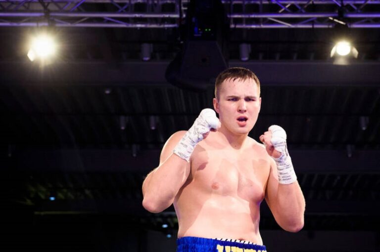 Фото для новини:Юрк розповів про спаринги з чемпіоном світу в надважкій вазі