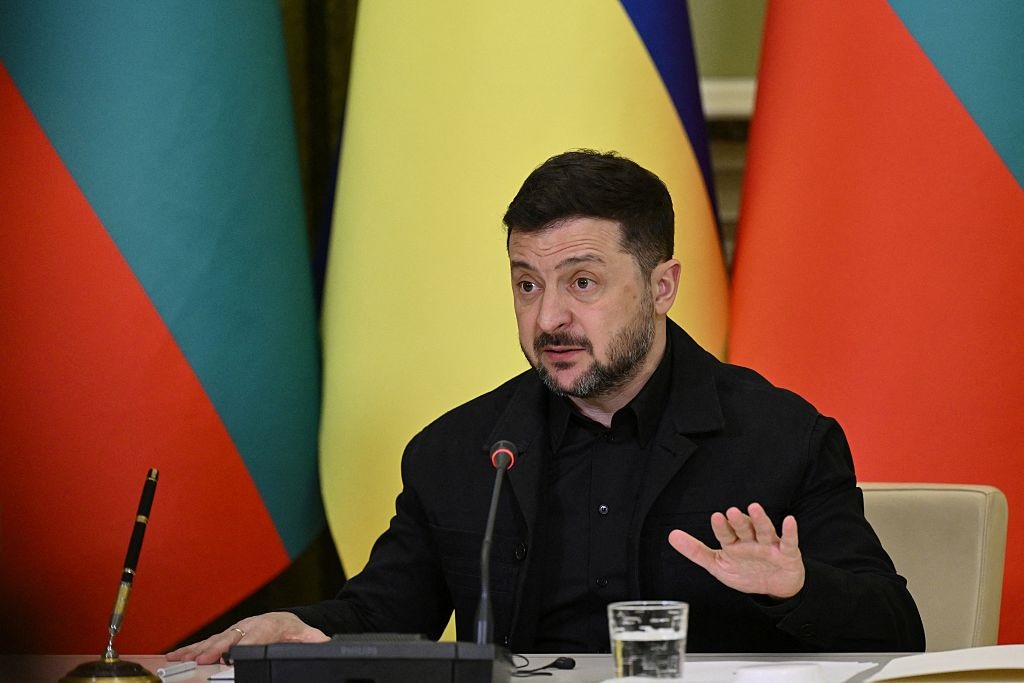 Фото для новини:Зеленський: Трамп бачить лиш один шлях до миру