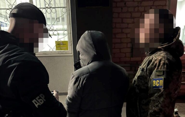 Фото для новини:Зламав руку 60-річному рибалці під час мобілізації: затримано службовця ТЦК