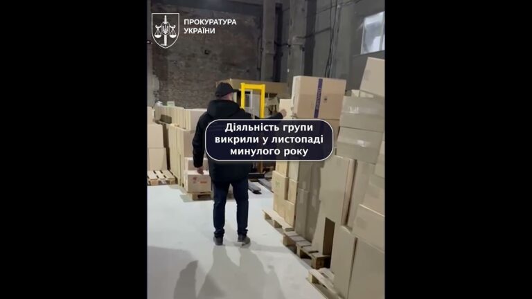 Фото для новини:Чверть мільйона пачок цигарок і 6 тис  л отрути! Підозрюються 11 осіб