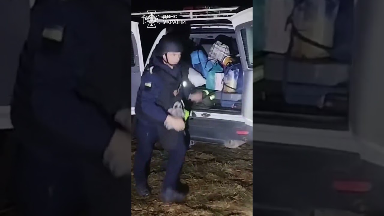 Фото для новини:2 дітей, жінку та їхнього улюбленця евакуювали на Сумщині!