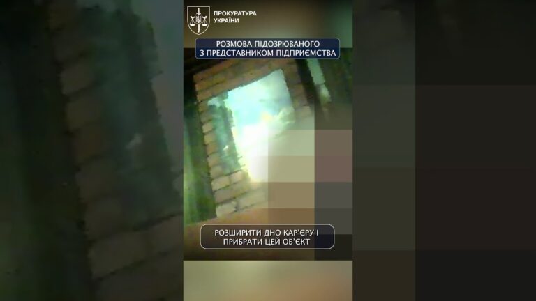 Фото для новини:Посадовець Укрзалізниці вимагав $100 000 готівкою: отримав їх разом із підозрою