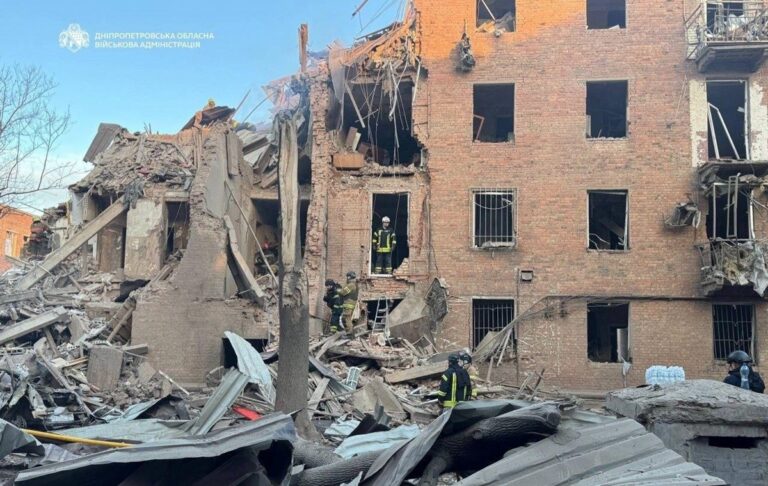 Фото для новини:Атака РФ: у Дніпрі різко зросло число поранених