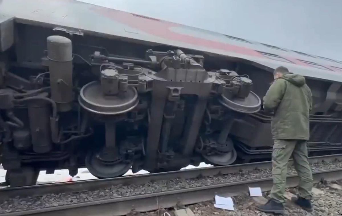 Фото для новини:Аварія поїзда в Росії: зросла кількість потерпілих