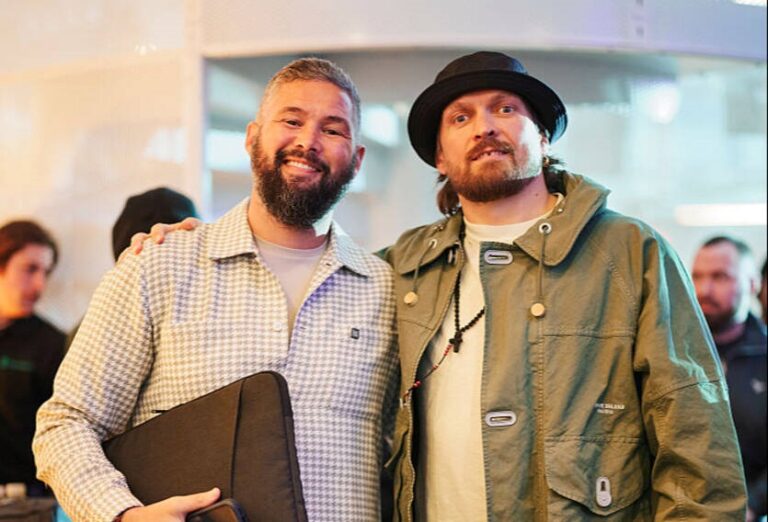 Фото для новини:Белью вказав на єдиного суперника, здатного здолати Усика