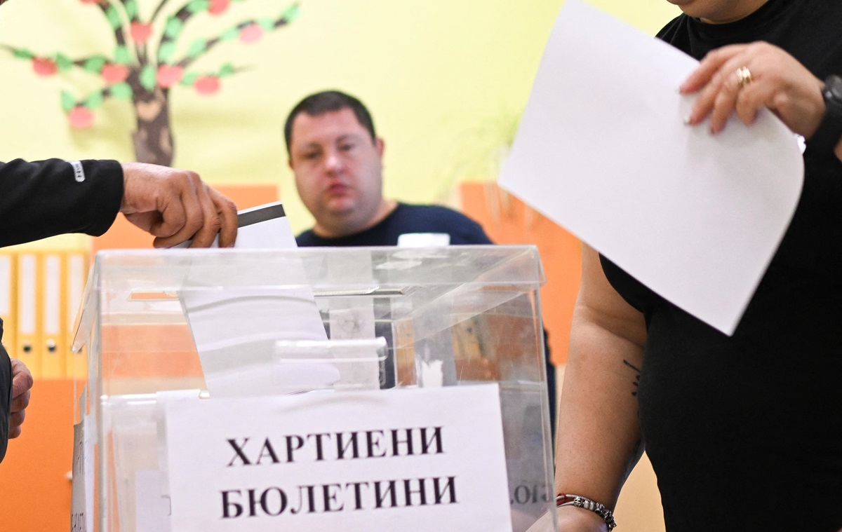 Фото для новини:Болгарія попросила допомоги ЄС із втручання Росії у вибори - ЗМІ