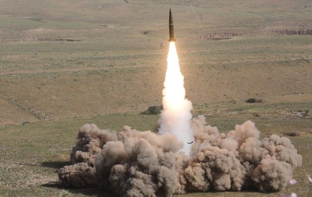 Фото для новини:Чернігів зазнав удару балістикою, є загиблі