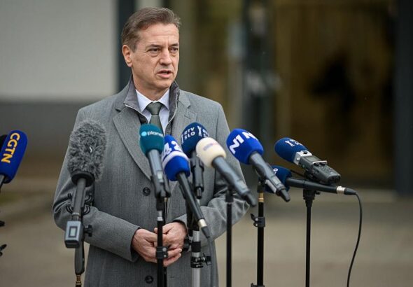Фото для новини:Чинний прем&rsquo;єр Словенії оголосив про перехід в опозицію
