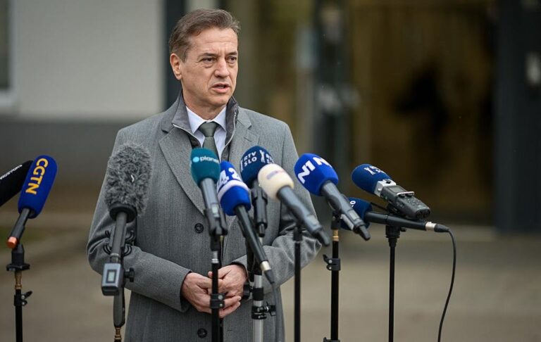Фото для новини:Чинний прем&rsquo;єр Словенії оголосив про перехід в опозицію