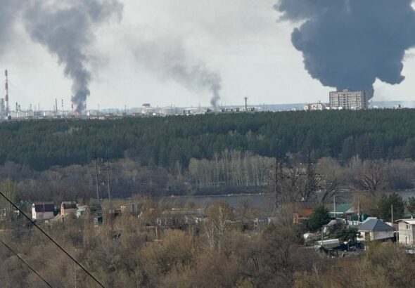 Фото для новини:Дрони спричинили пожежу на Сизранському НПЗ в РФ