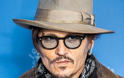 Фото для новини:Джонні Депп "боїться дівчат": що пишуть ЗМІ про особисте життя актора