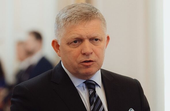 Фото для новини:Фіцо зібрався на парад у РФ, однак Литва і Латвія закрили для нього небо