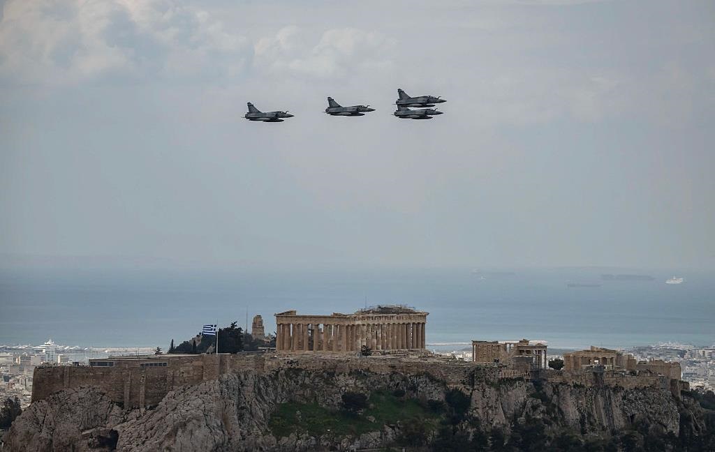 Фото для новини:Франція запропонує Греції передати Україні всі винищувачі Mirage - ЗМІ