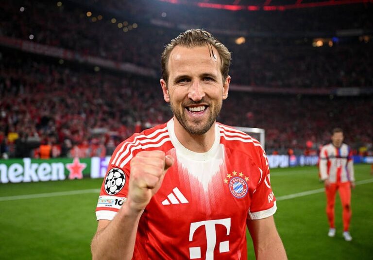 Фото для новини:Гаррі Кейн - кращий бомбардир сезону з 50 голами