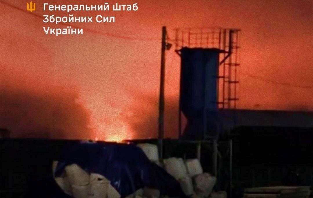 Фото для новини:Генштаб розповів про нові "прильоти" в Усть-Лузі