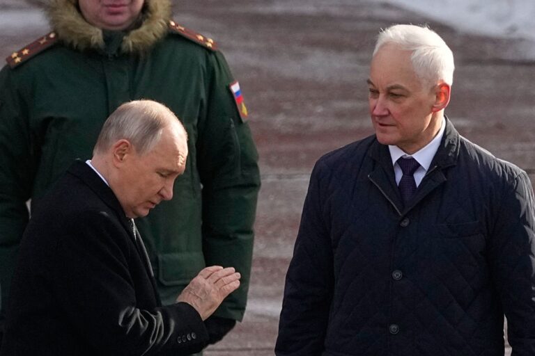 Фото для новини:Глава Міноборони Росії відвідав КНДР