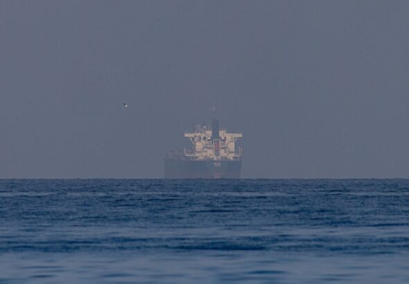 Фото для новини:Іран надумав стягувати оплату з танкерів у криптовалюті