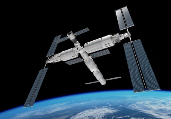 Фото для новини:Іран використовував супутник Китаю для ударів по об&rsquo;єктах США - ЗМІ